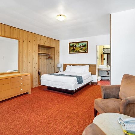 Seaway Motel Порт-Колборн Экстерьер фото