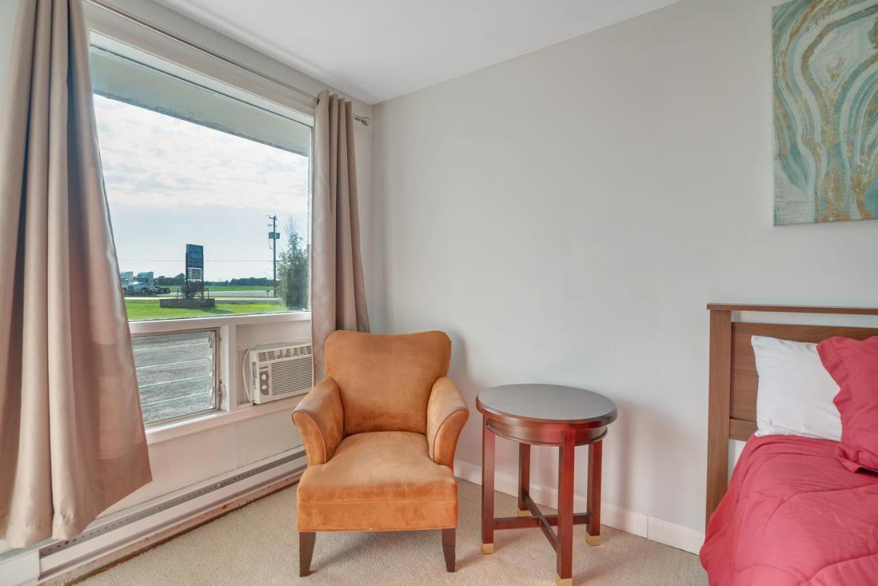 Seaway Motel Порт-Колборн Экстерьер фото