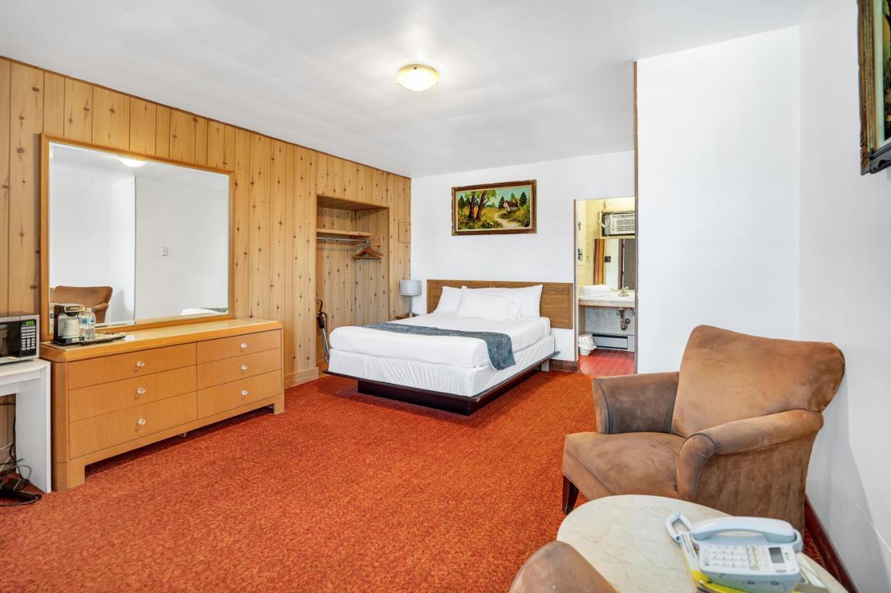Seaway Motel Порт-Колборн Экстерьер фото